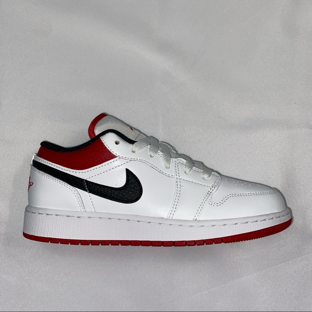 Nike Air Jordan 1 GS White Gym Red 5.5Y 7W NEW - Picture 1 of 5